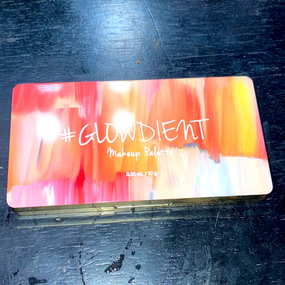 Glow Dient Makeup Palette